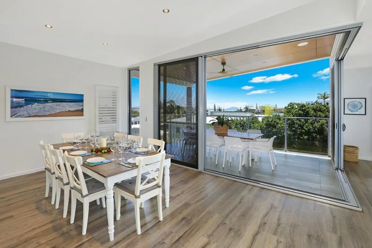 George8- The Ultimate, Family Beach House! Alexandra Headland 0*,